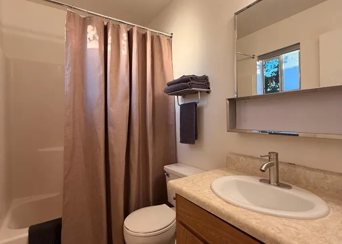 Desert Rose Motel *